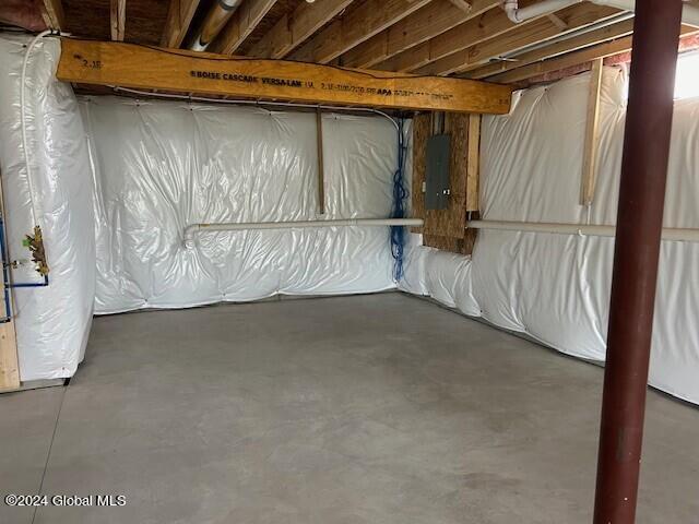 25 Harbor Lane Cohoes NY 12047