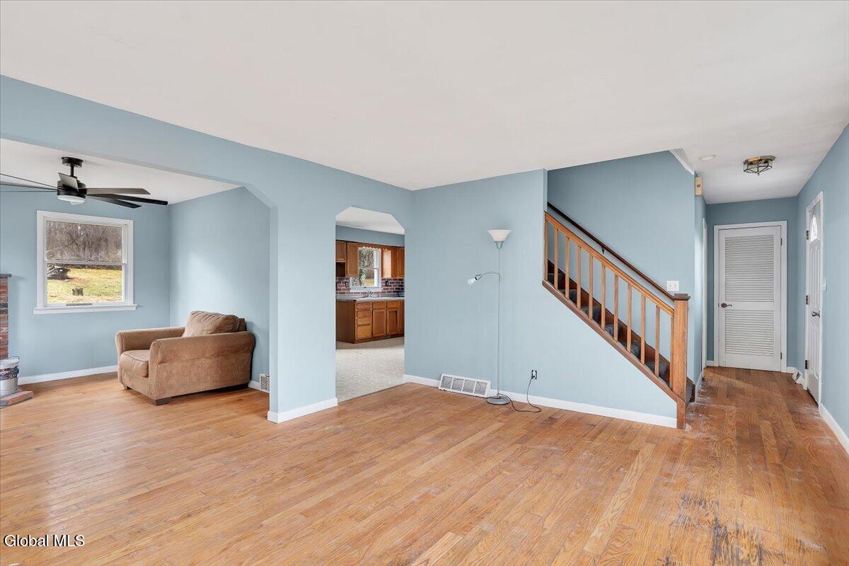 886 Ny-146 Delanson NY 12053