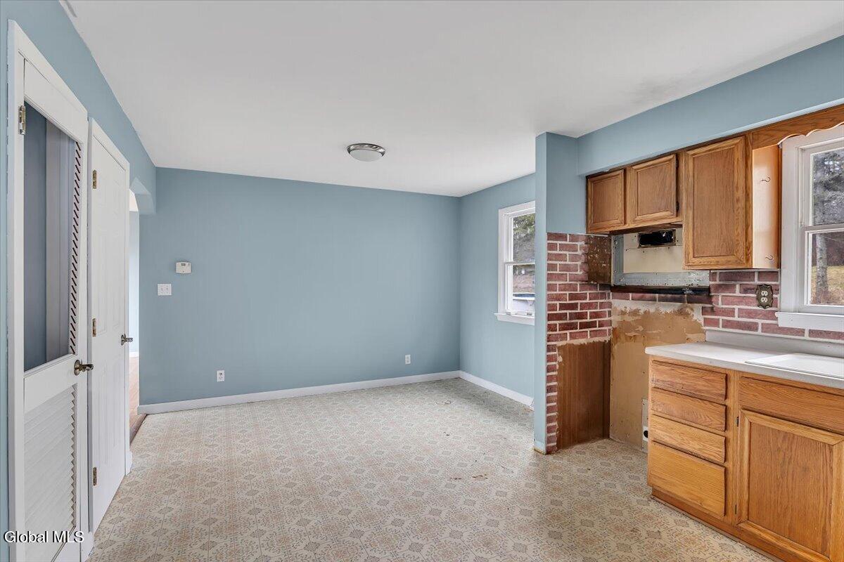 886 Ny-146 Delanson NY 12053