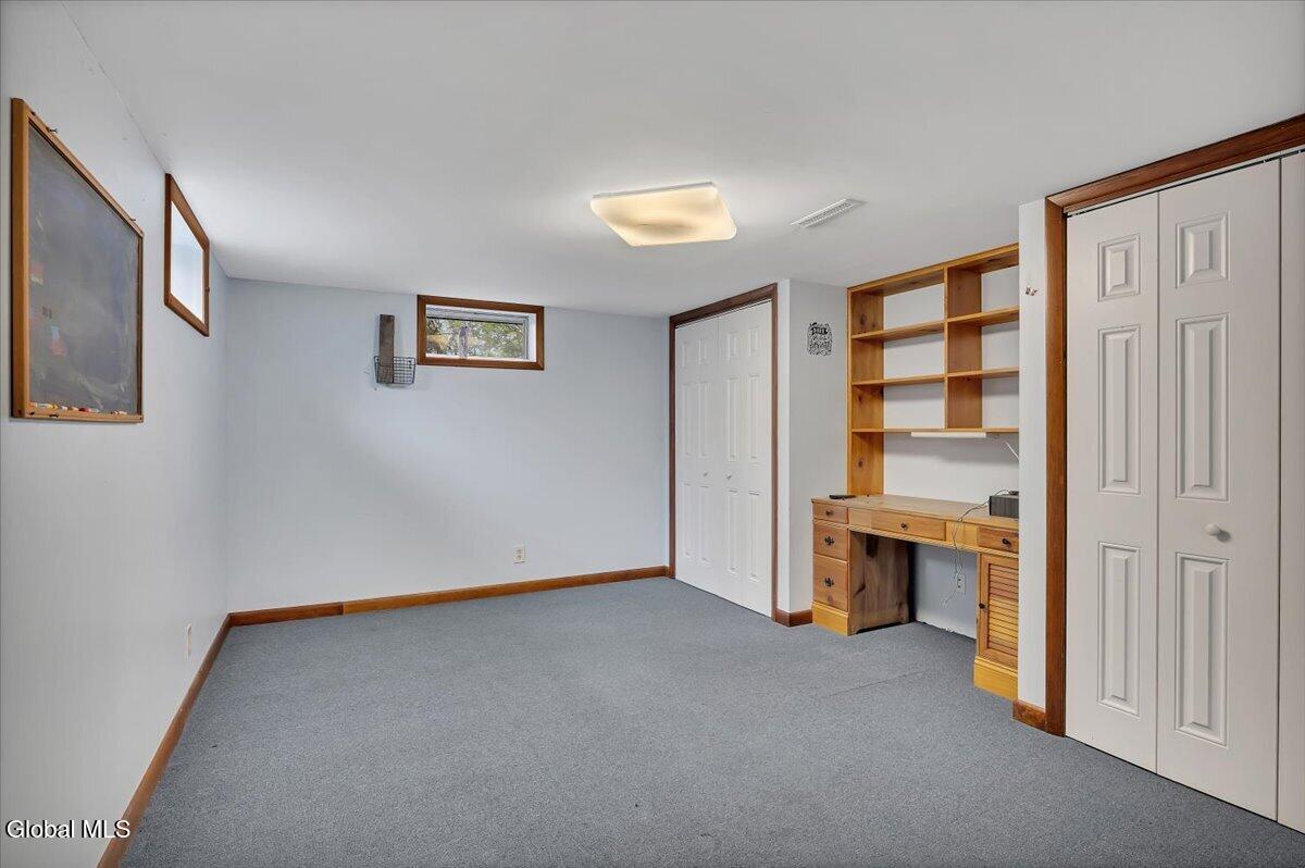 886 Ny-146 Delanson NY 12053