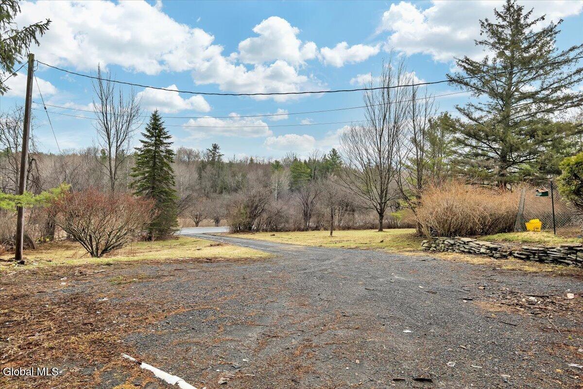 886 Ny-146 Delanson NY 12053