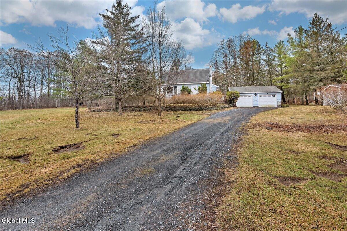 886 Ny-146 Delanson NY 12053