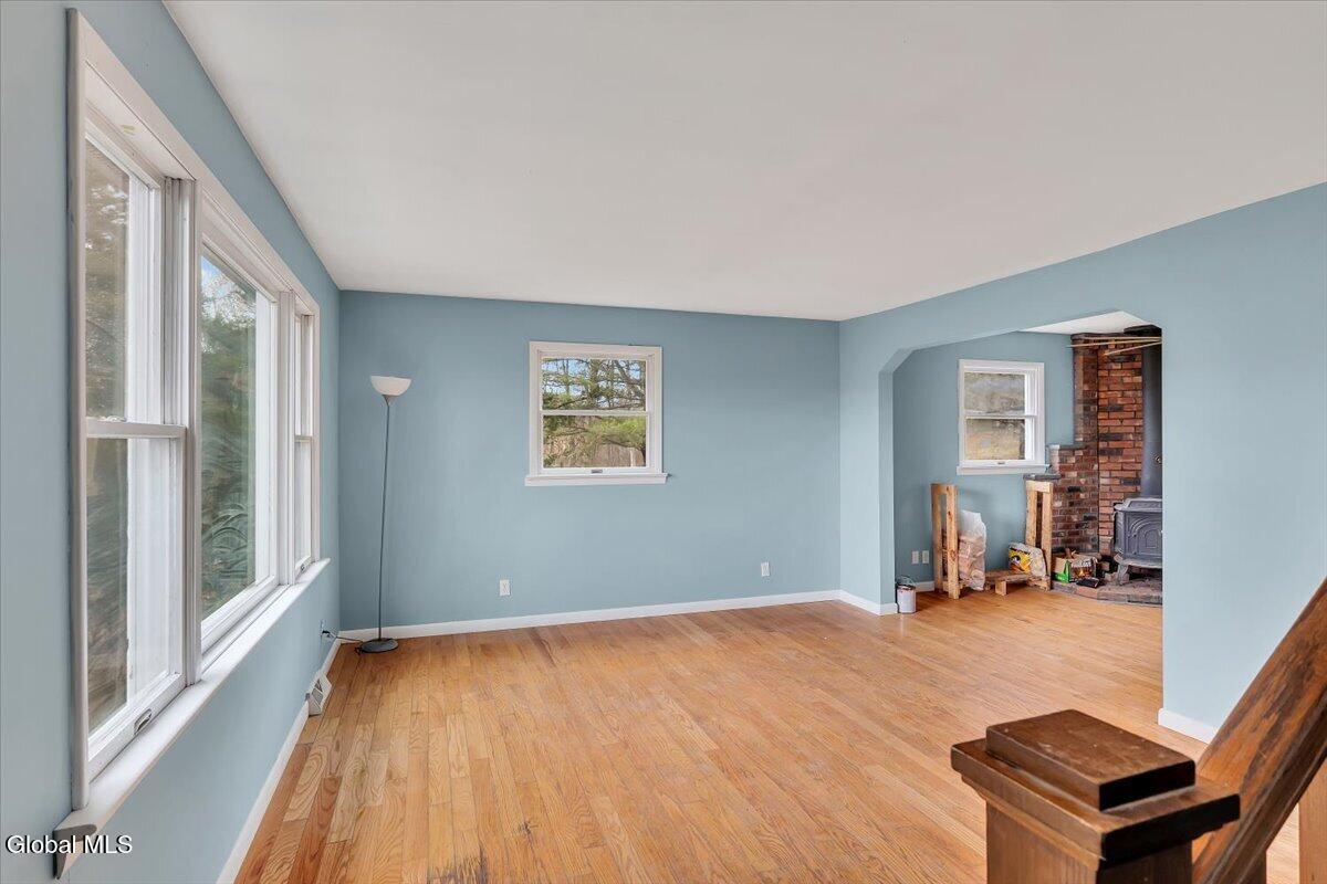 886 Ny-146 Delanson NY 12053