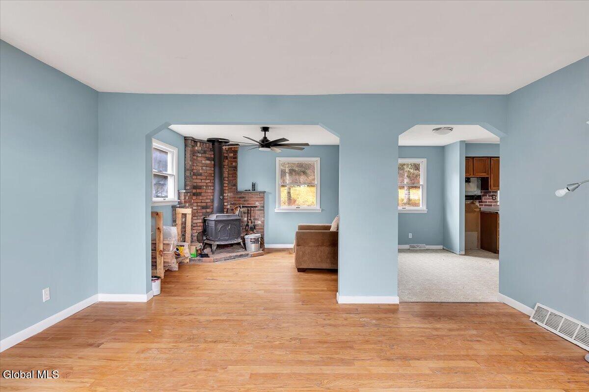886 Ny-146 Delanson NY 12053