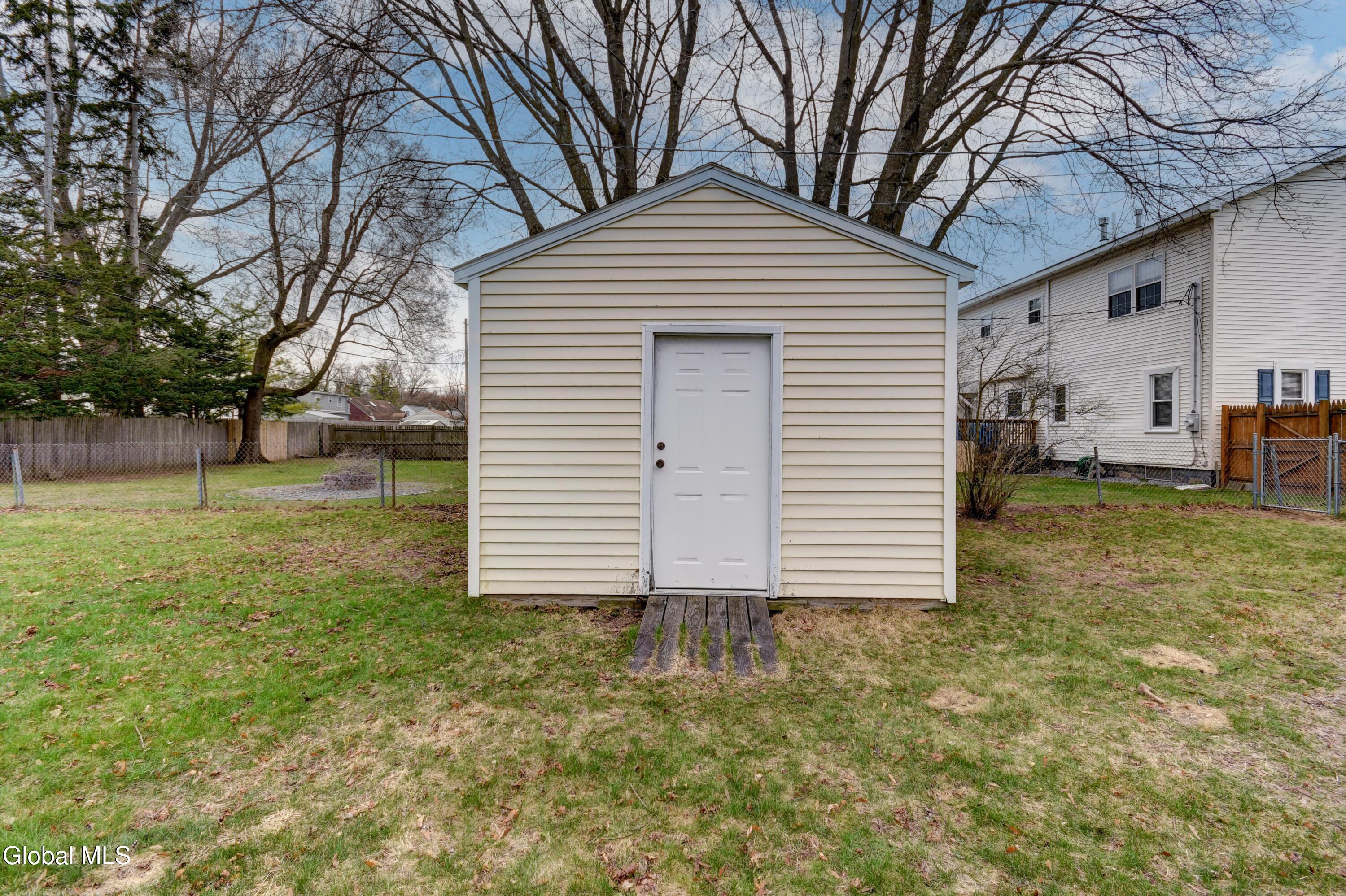 1017 Theodore Road Schenectady NY 12303
