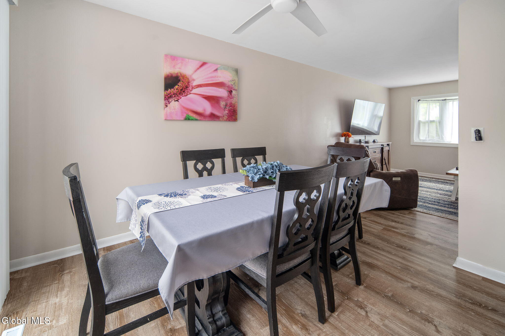 32 Scully Avenue Latham NY 12110
