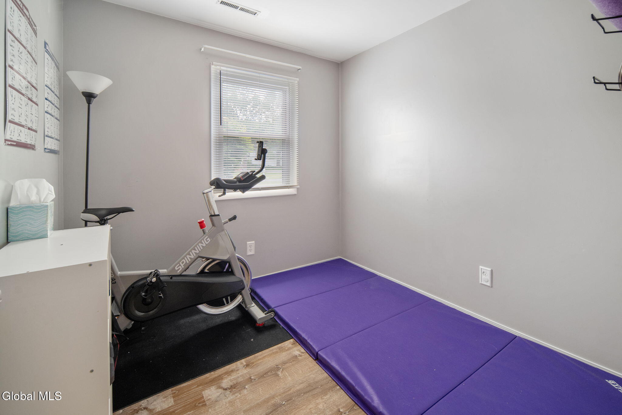 32 Scully Avenue Latham NY 12110