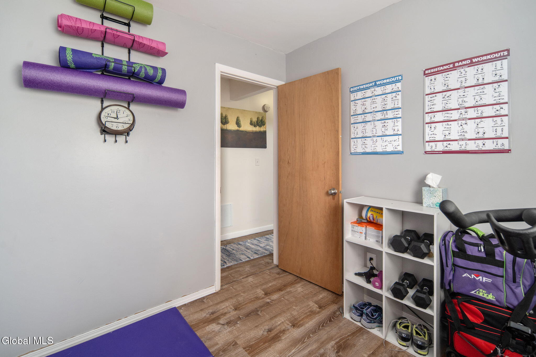 32 Scully Avenue Latham NY 12110