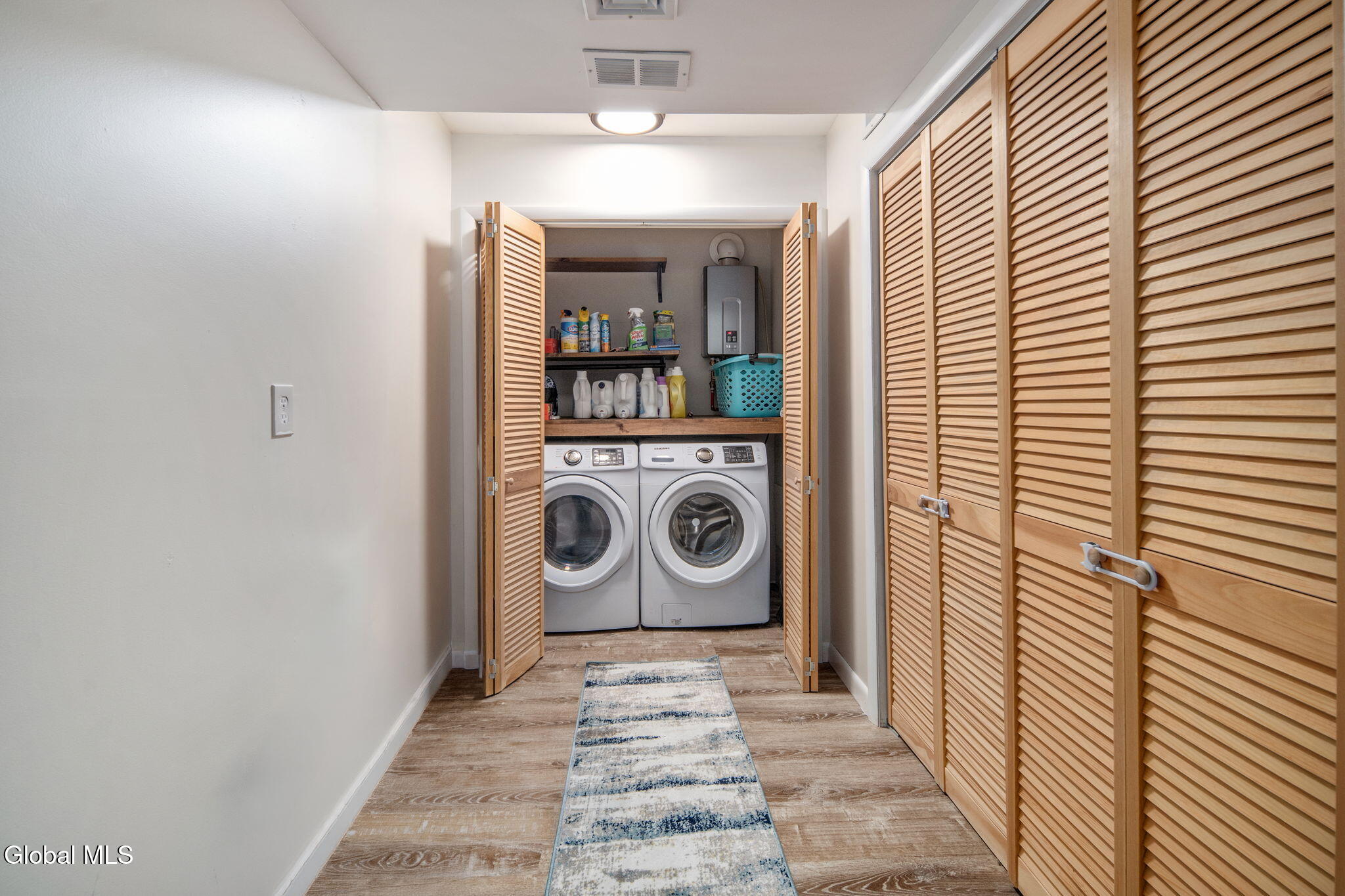 32 Scully Avenue Latham NY 12110