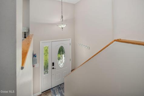 32 Scully Avenue Latham NY 12110