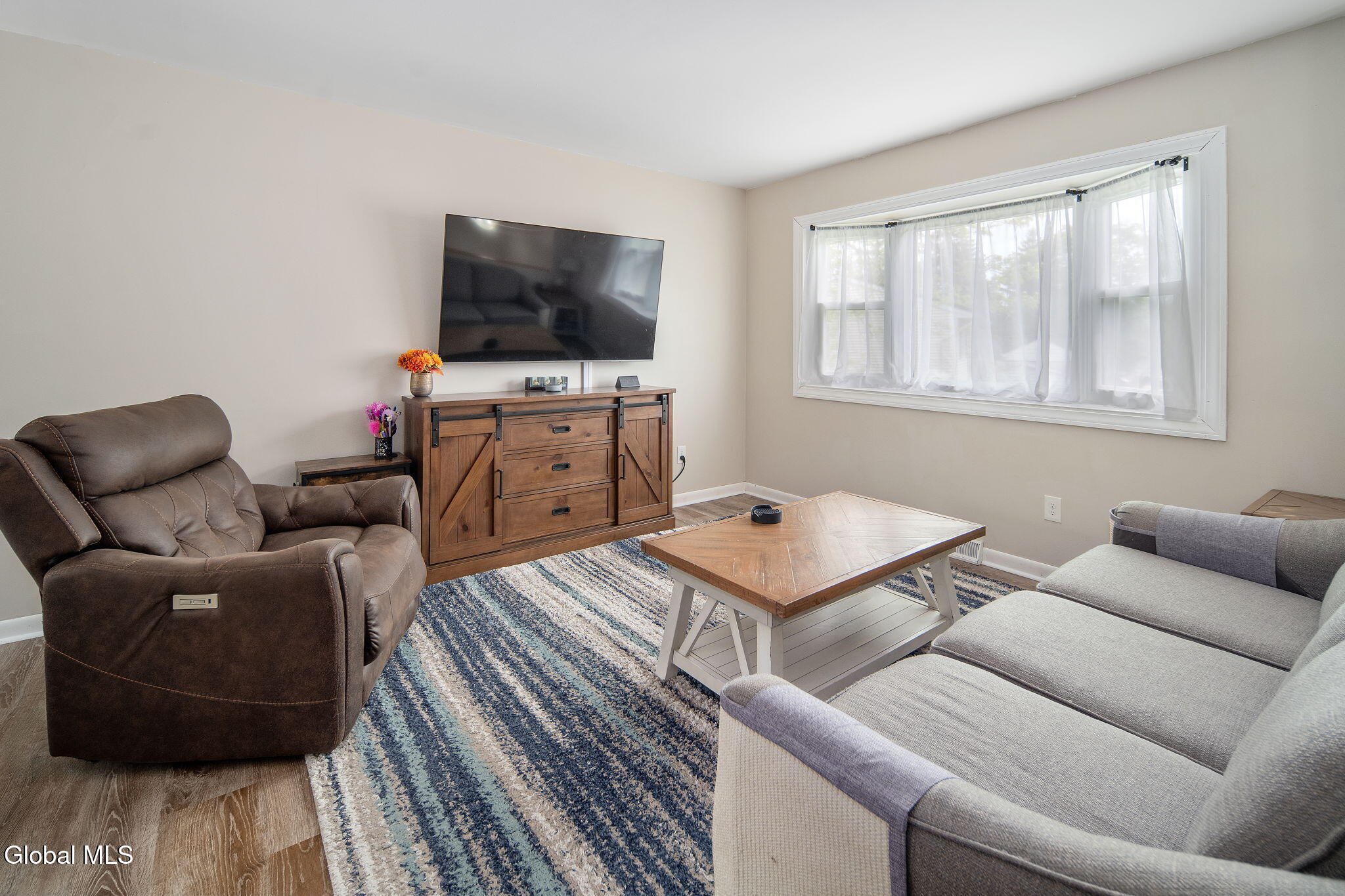 32 Scully Avenue Latham NY 12110