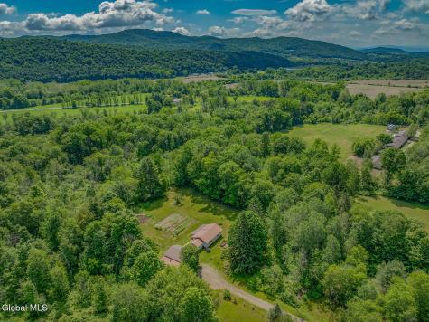 972 Turnpike Road Cambridge NY 12816