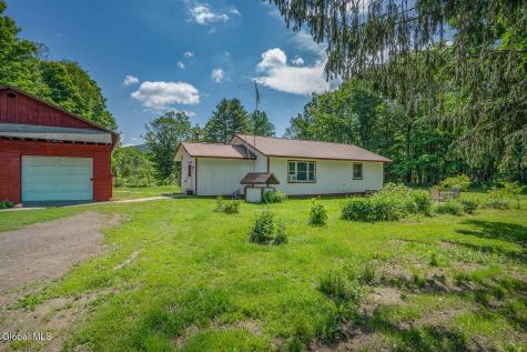 972 Turnpike Road Cambridge NY 12816