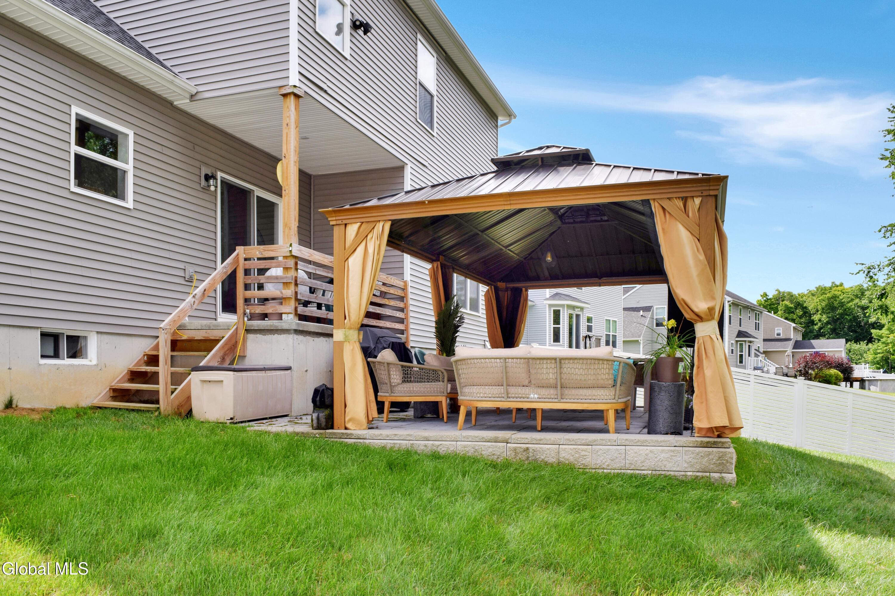 905 Ridgeview Circle Castleton On Hudson NY 12033