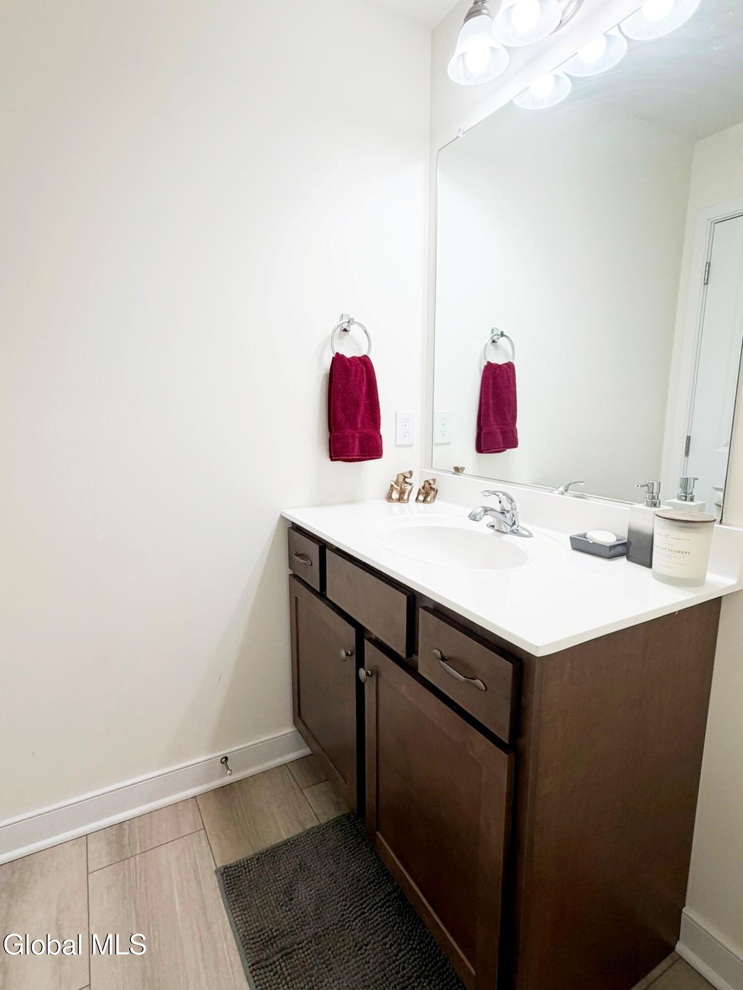 905 Ridgeview Circle Castleton On Hudson NY 12033