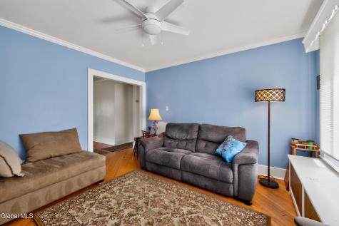 53 Tallmadge Place Mechanicville NY 12118