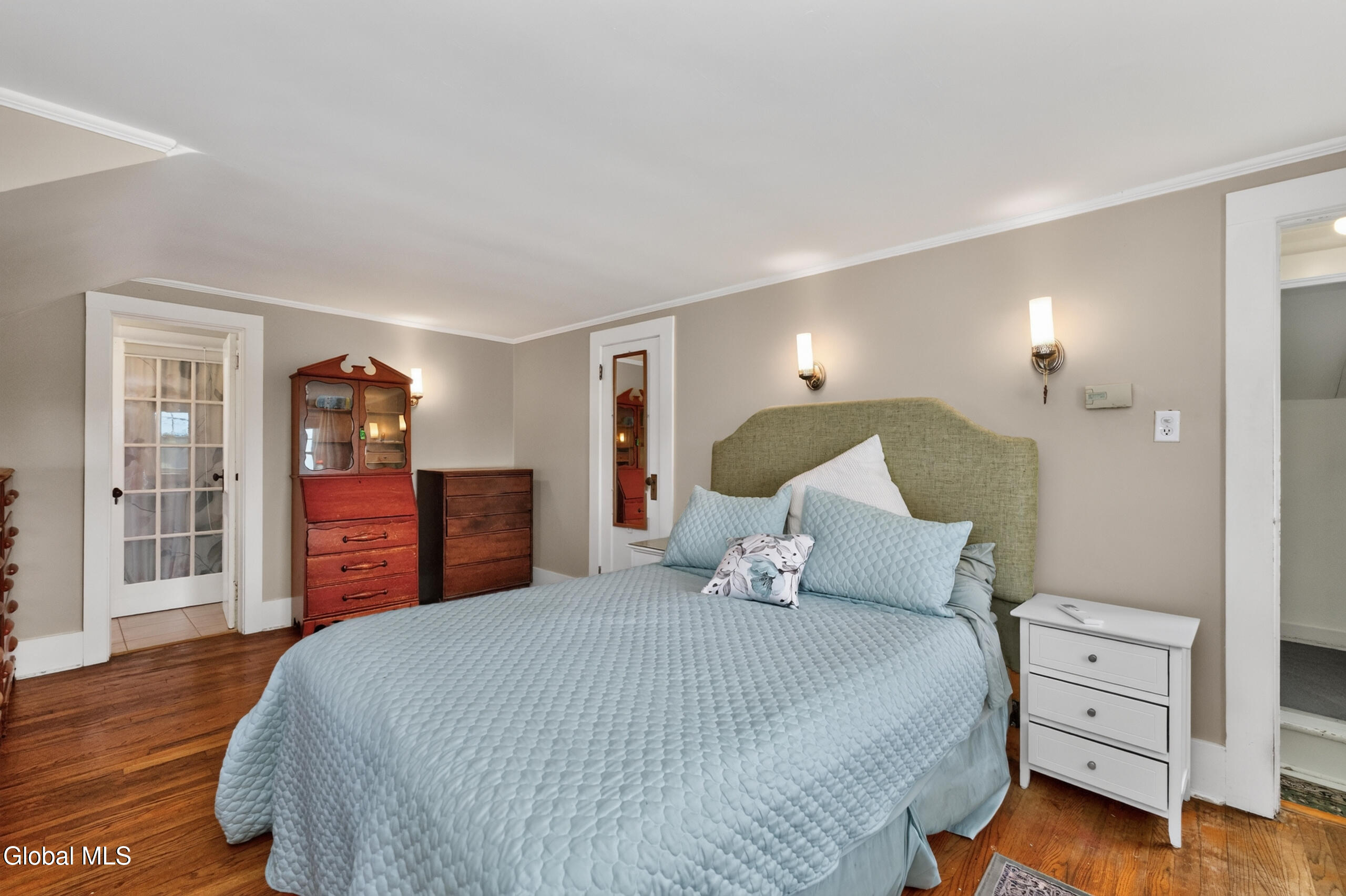 53 Tallmadge Place Mechanicville NY 12118