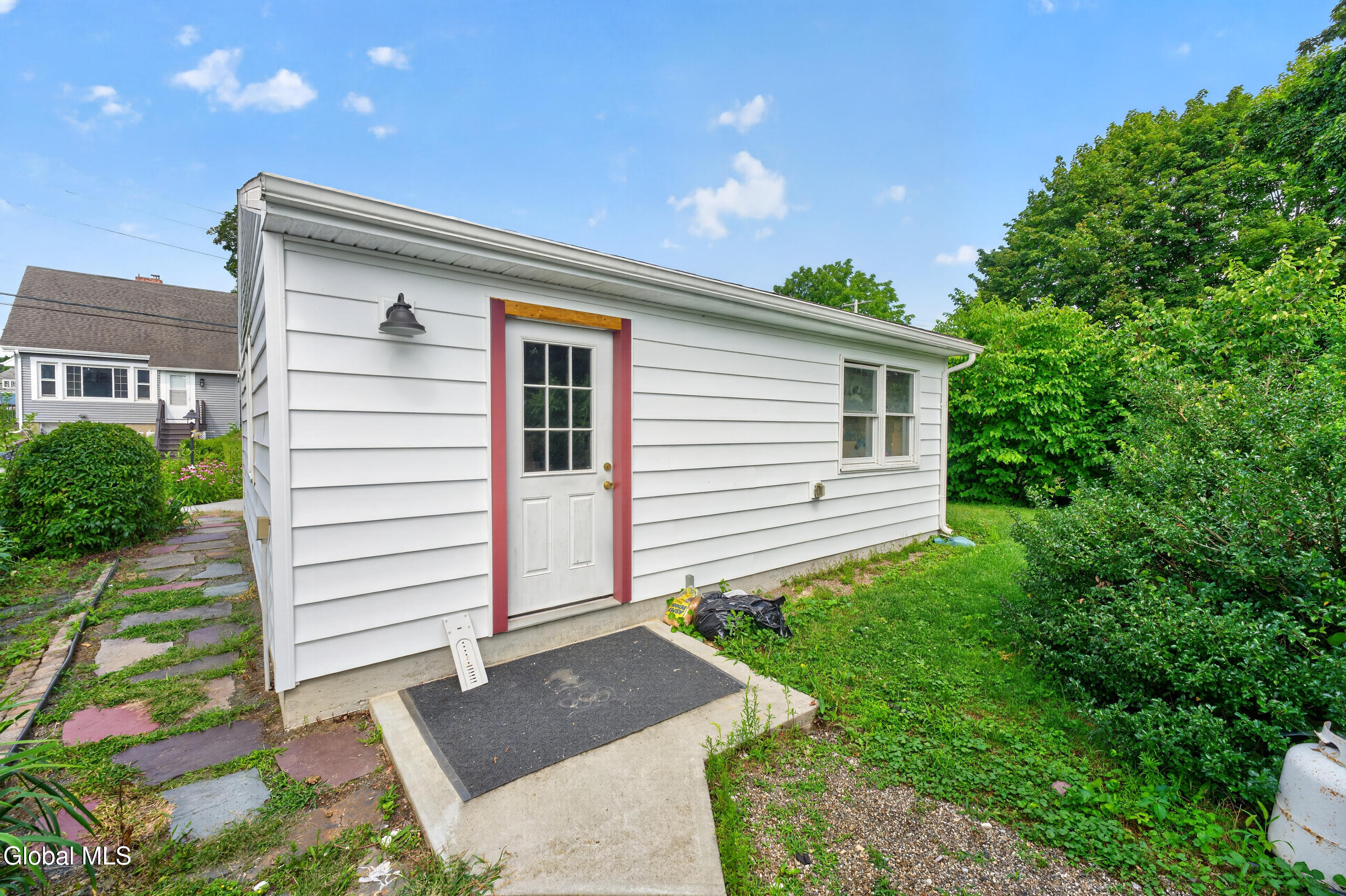 53 Tallmadge Place Mechanicville NY 12118
