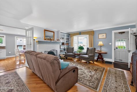 53 Tallmadge Place Mechanicville NY 12118