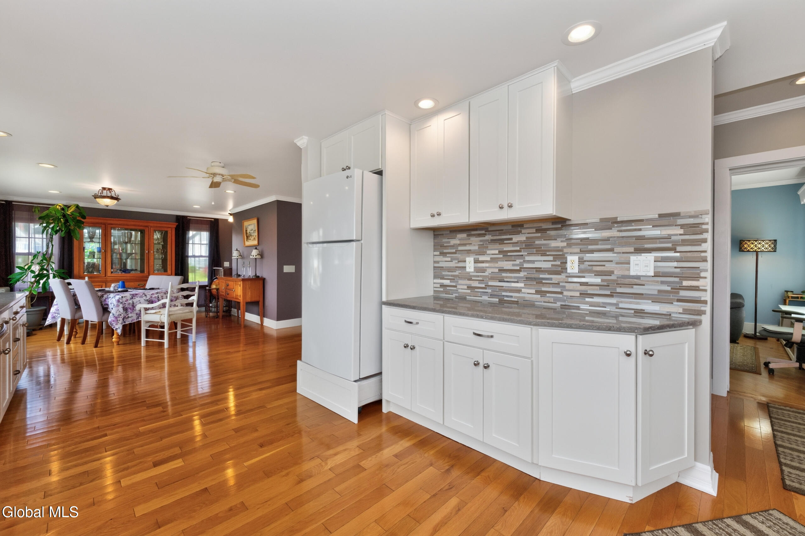 53 Tallmadge Place Mechanicville NY 12118