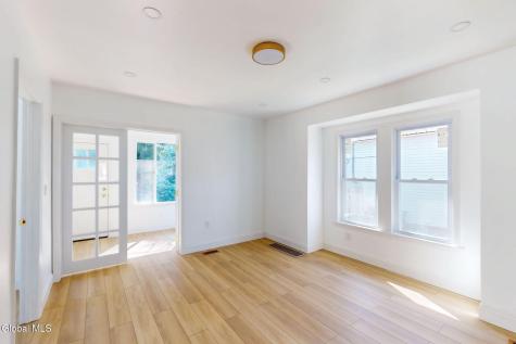 450 Eleanor Street Schenectady NY 12306