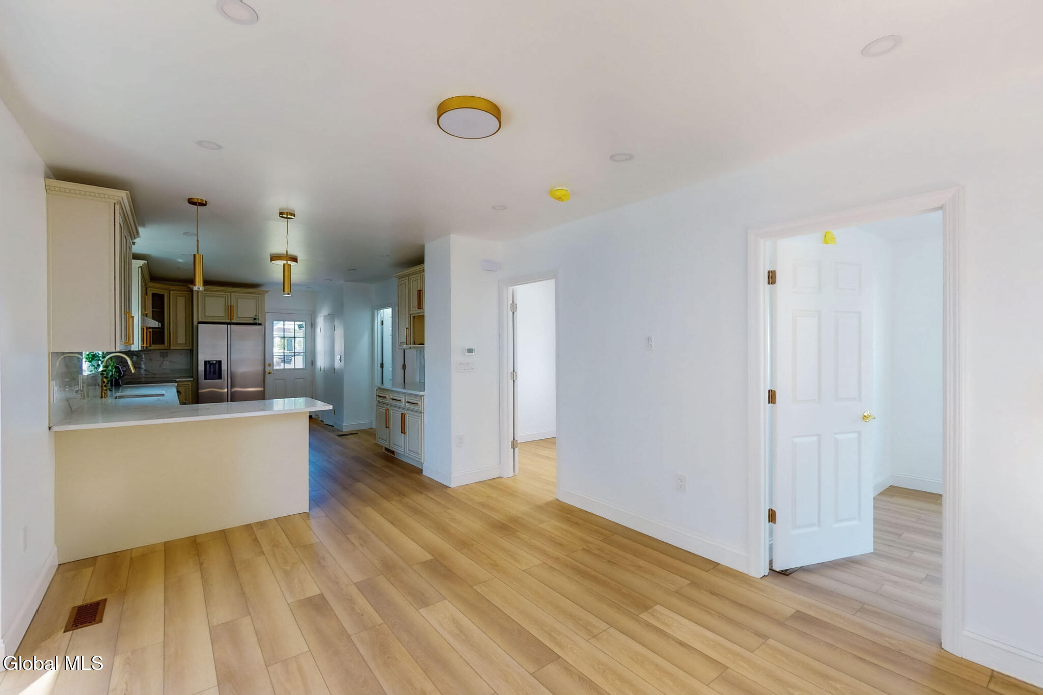 450 Eleanor Street Schenectady NY 12306
