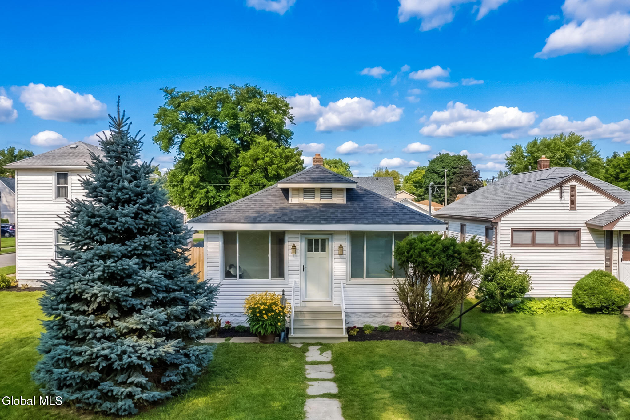 450 Eleanor Street Schenectady NY 12306