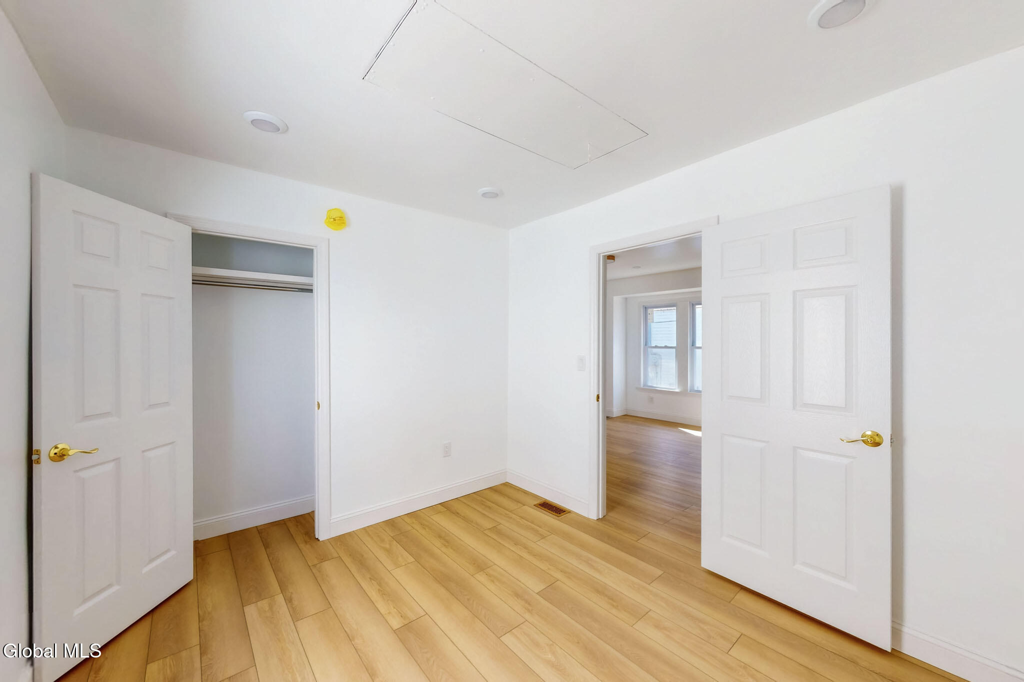 450 Eleanor Street Schenectady NY 12306