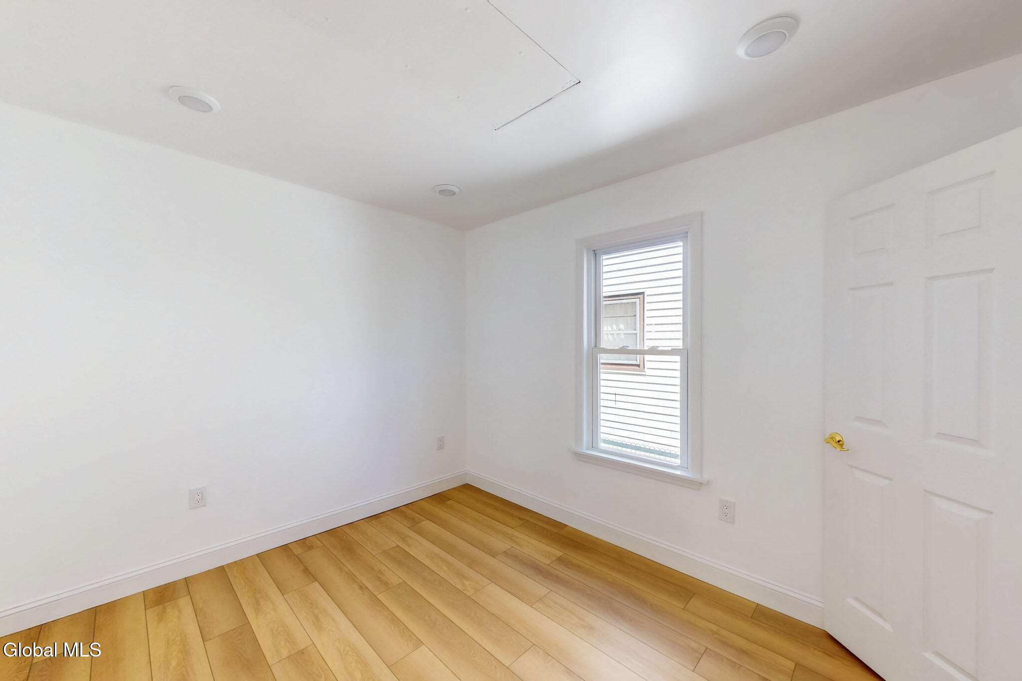 450 Eleanor Street Schenectady NY 12306