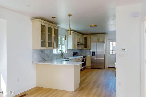 450 Eleanor Street Schenectady NY 12306