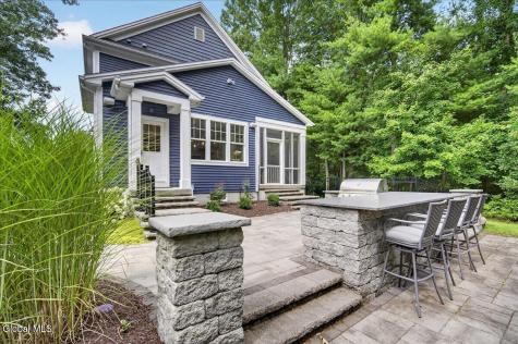 10 Emerald Terrace Clifton Park NY 12065