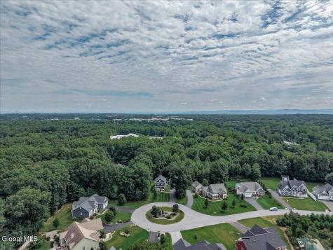 10 Emerald Terrace Clifton Park NY 12065