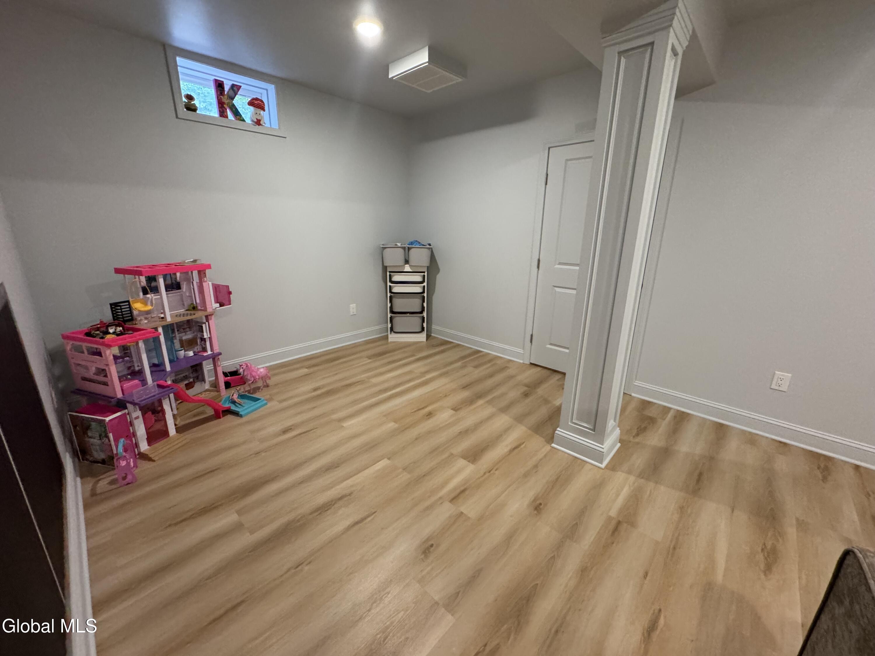 10 Emerald Terrace Clifton Park NY 12065