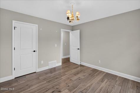 10 Emerald Terrace Clifton Park NY 12065