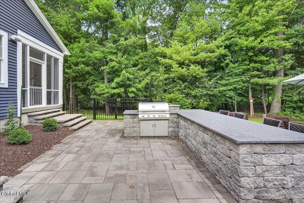 10 Emerald Terrace Clifton Park NY 12065