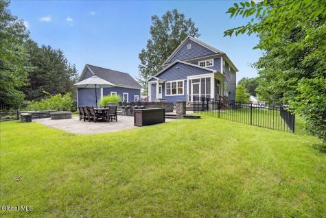10 Emerald Terrace Clifton Park NY 12065