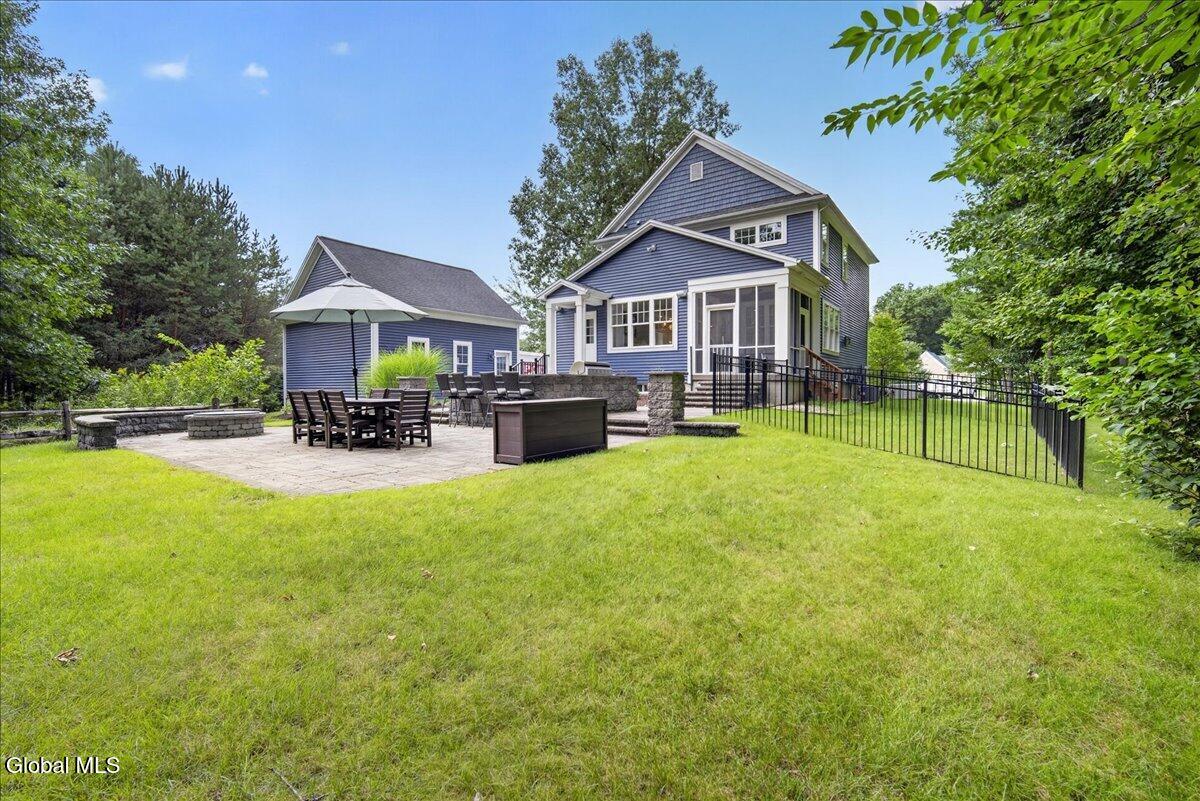 10 Emerald Terrace Clifton Park NY 12065