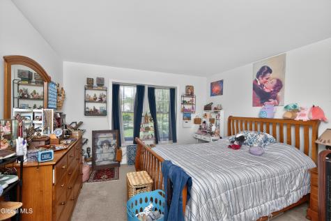 12 Carrington Court Clifton Park NY 12065