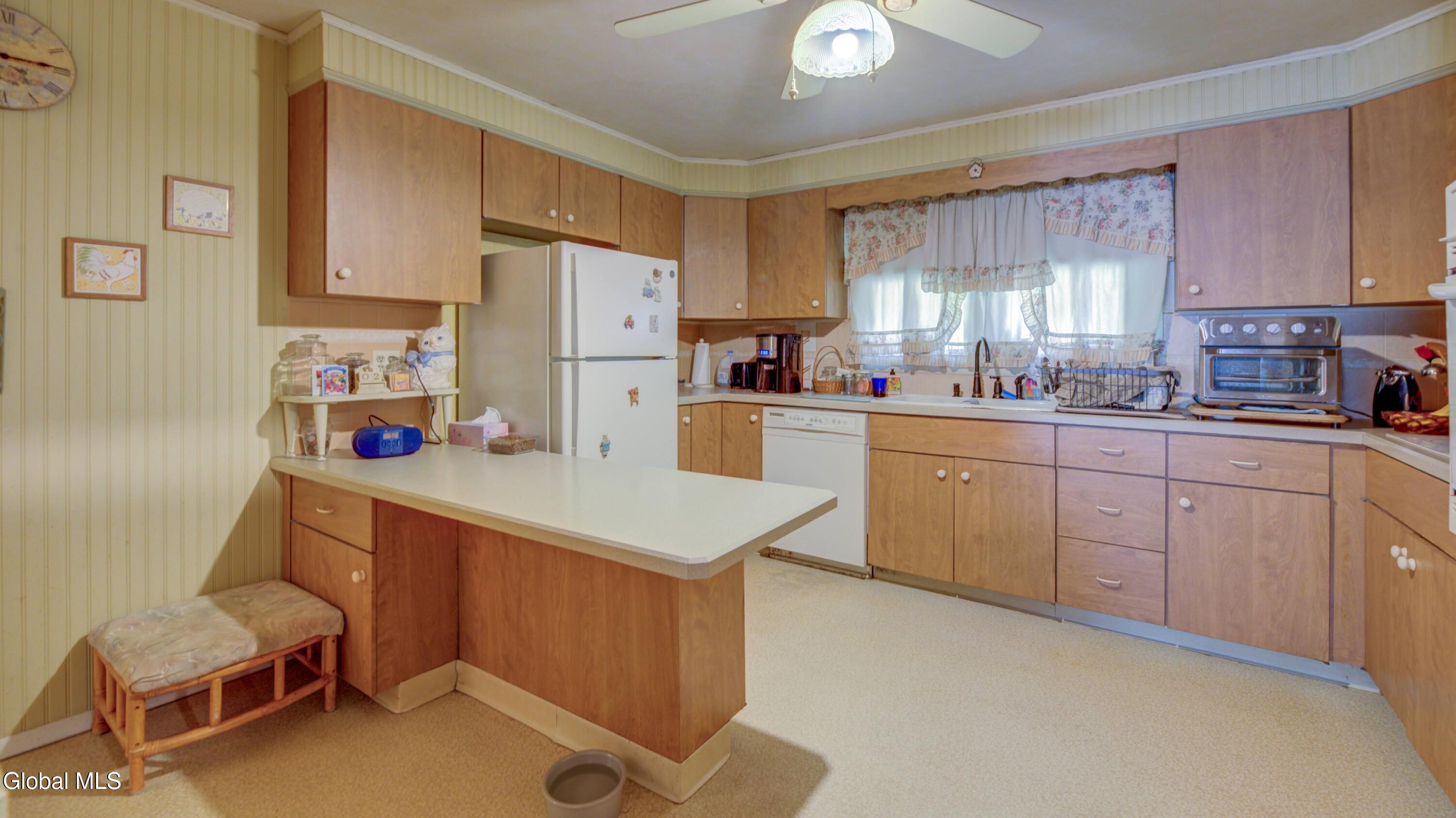151 S Kingsboro Avenue Gloversville NY 12078