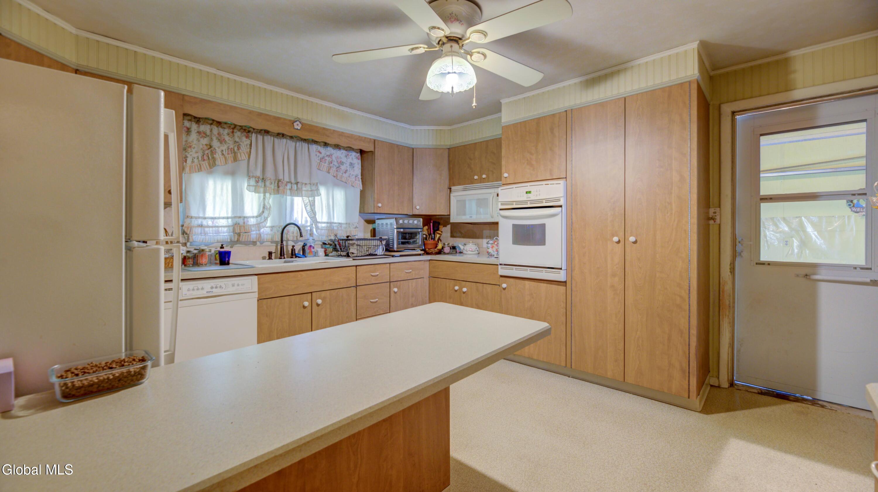 151 S Kingsboro Avenue Gloversville NY 12078