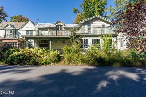 29 Wesley Avenue Round Lake NY 12151