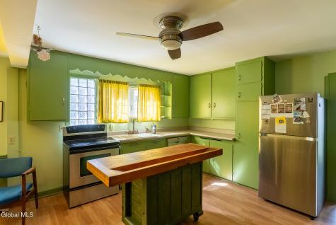 29 Wesley Avenue Round Lake NY 12151