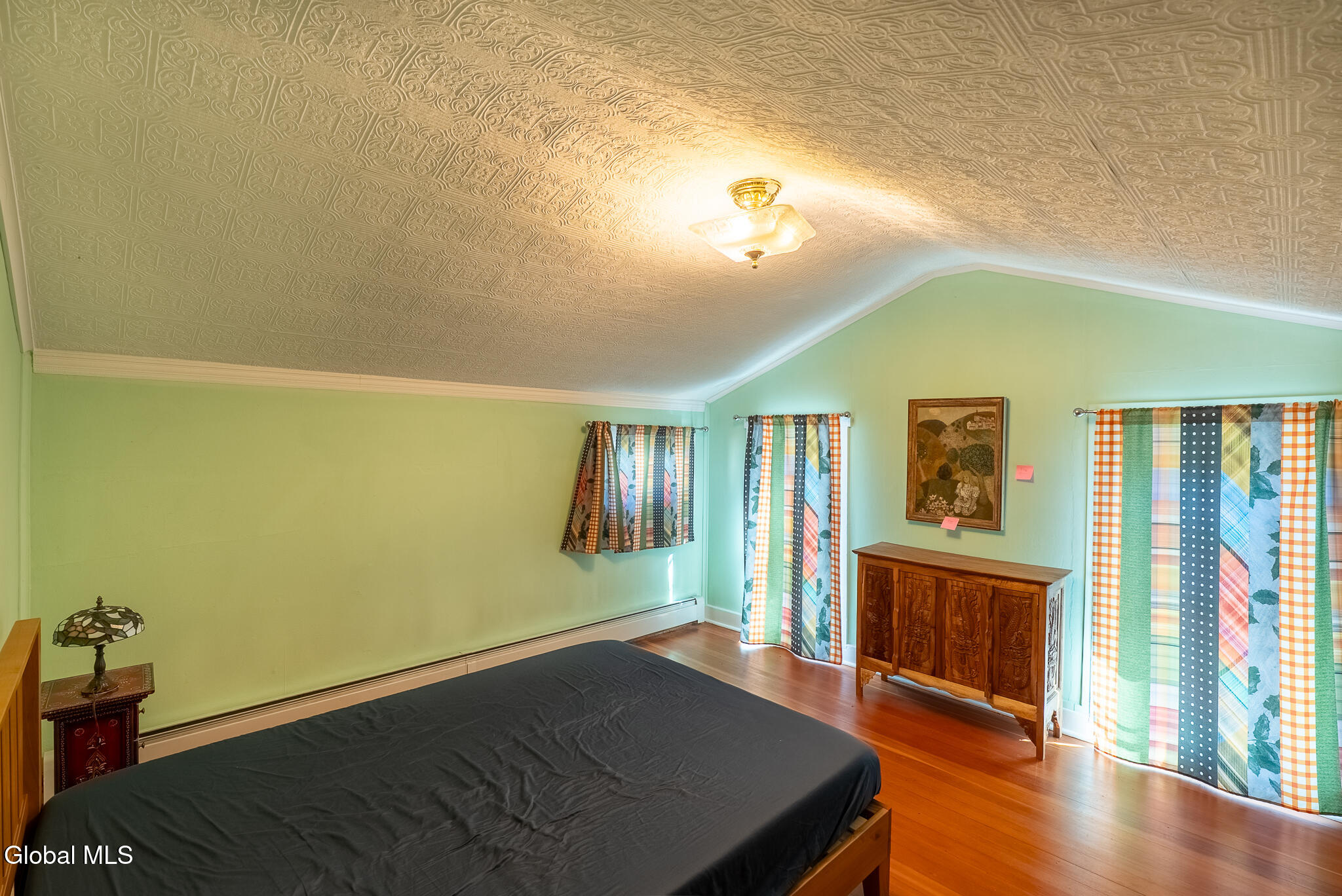 29 Wesley Avenue Round Lake NY 12151