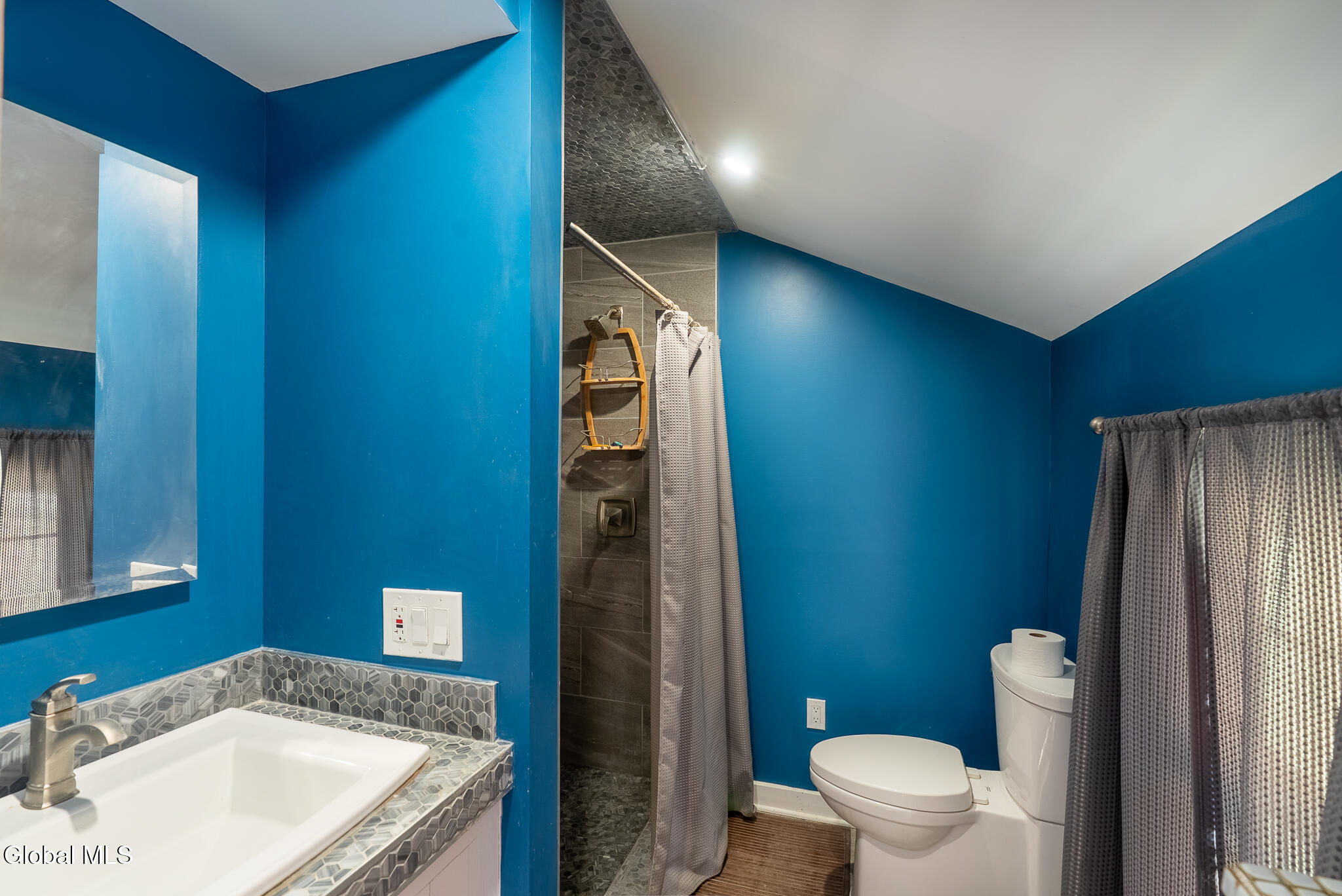 29 Wesley Avenue Round Lake NY 12151