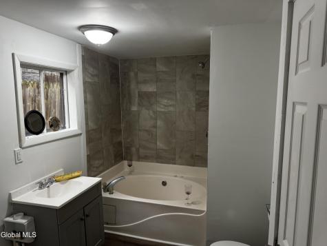 57 Mckinley Gloversville NY 12078