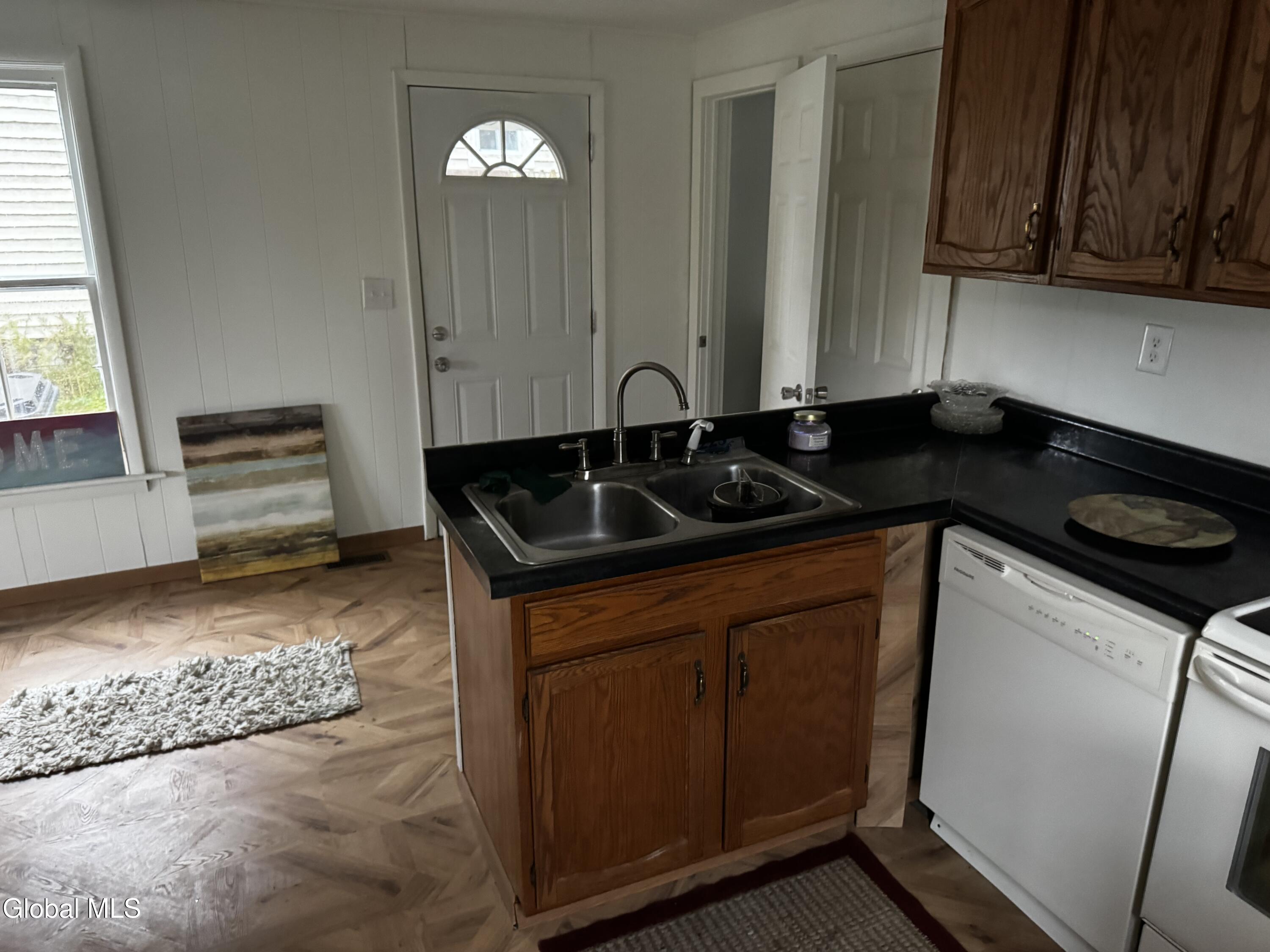 57 Mckinley Gloversville NY 12078