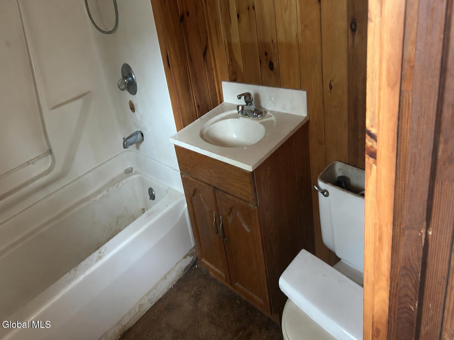 5 Elizabeth Street Port Henry NY 12974