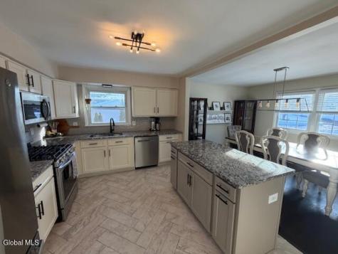 6 Stuyvesant Court Ballston Spa NY 12020