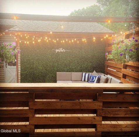 6 Stuyvesant Court Ballston Spa NY 12020