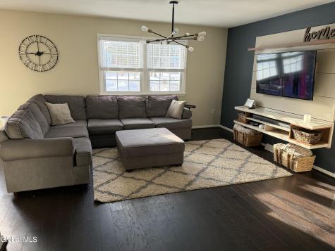 6 Stuyvesant Court Ballston Spa NY 12020